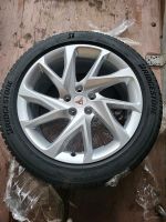 4 Winterreifen Alufelgen Seat Cupra Blizzak 245 45 R18 neu Baden-Württemberg - Bitz Vorschau