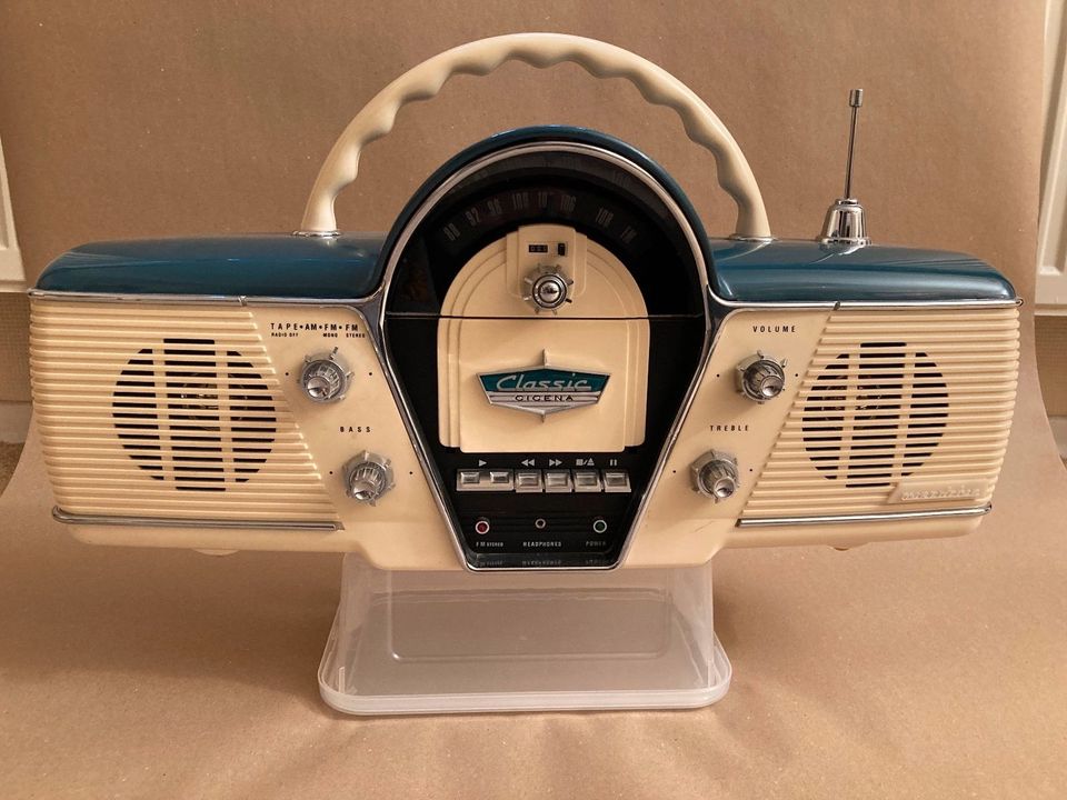 50ties Style Radio mit Kassettenrecorder, absolute Rarität in Friedrichsdorf
