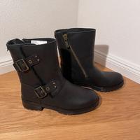 UGG Stiefel Damen schwarz mit Schnallen neu mit Etikett 37 Bayern - Amberg Vorschau