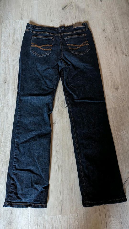 Hose Jeans Bonprix Größe 40 dunkelblau blau in Norderstedt