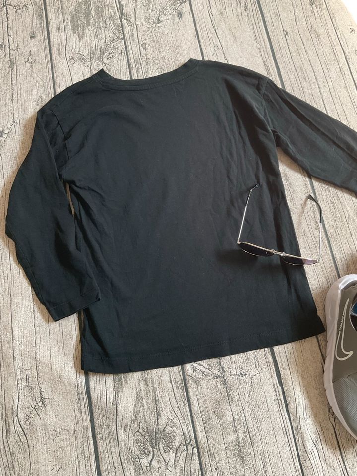 Zara Basic Langarmshirt Gr. 122 in Tönisvorst