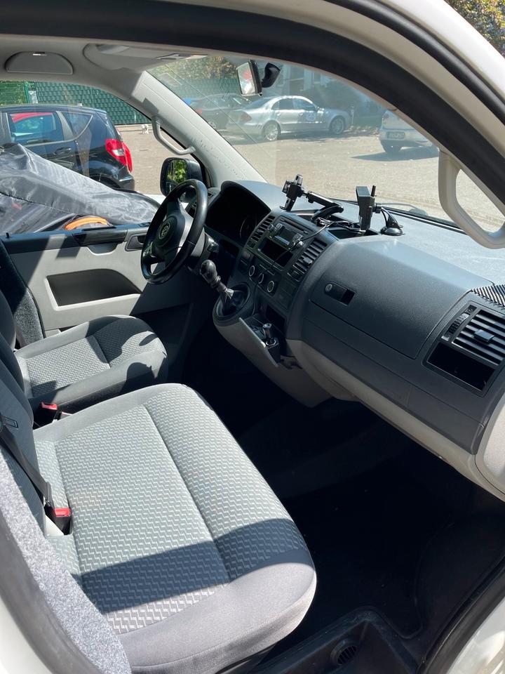 VW T5 2.0 TDI Camper, TÜV NEU, Moderner Ausbau, Standheizung. in Bremen