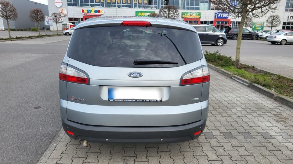 Ford S-Max Titanium in Berlin