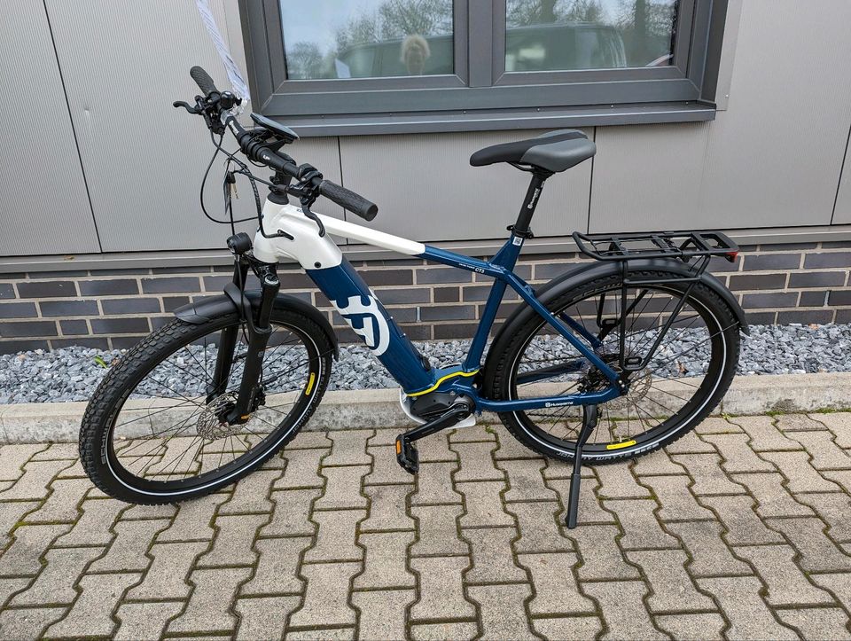 Husqvarna E-Bike Cross Tourer 3 Gent Fahrrad Shimano Gr. L/55 in  Niedersachsen - Rhauderfehn | Herrenfahrrad gebraucht kaufen | eBay  Kleinanzeigen ist jetzt Kleinanzeigen