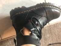 Dr. Martens mit Cut outs Gr 37 Baden-Württemberg - Ludwigsburg Vorschau