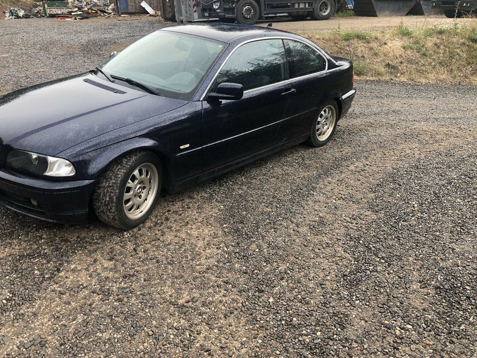 Bmw E46 320i Coupé Orientblau  Schlachtfahrzeug Teilespender in Idar-Oberstein