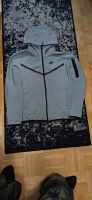 Nike tech fleece grau Nordrhein-Westfalen - Troisdorf Vorschau