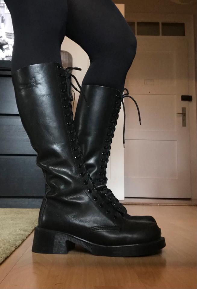Doc martens 1420 sale