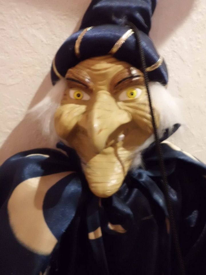 Hexen- Marionette XXL 100 cm (nwtg.) in Deggingen
