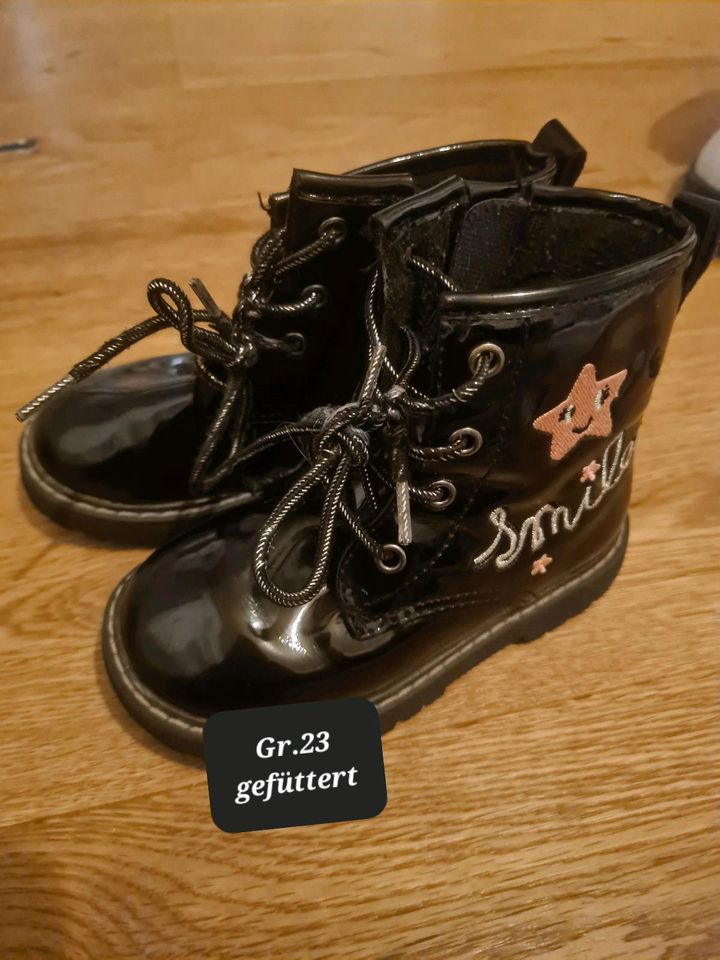 Gefütterte Winterstiefel in Neuötting