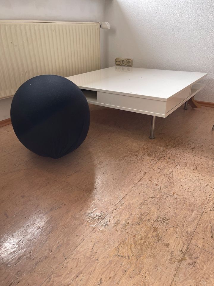 Tofteryd IKEA  95x95cm - Couchtisch, Hochglanz Weiß, NP 249€ in Nürnberg (Mittelfr)
