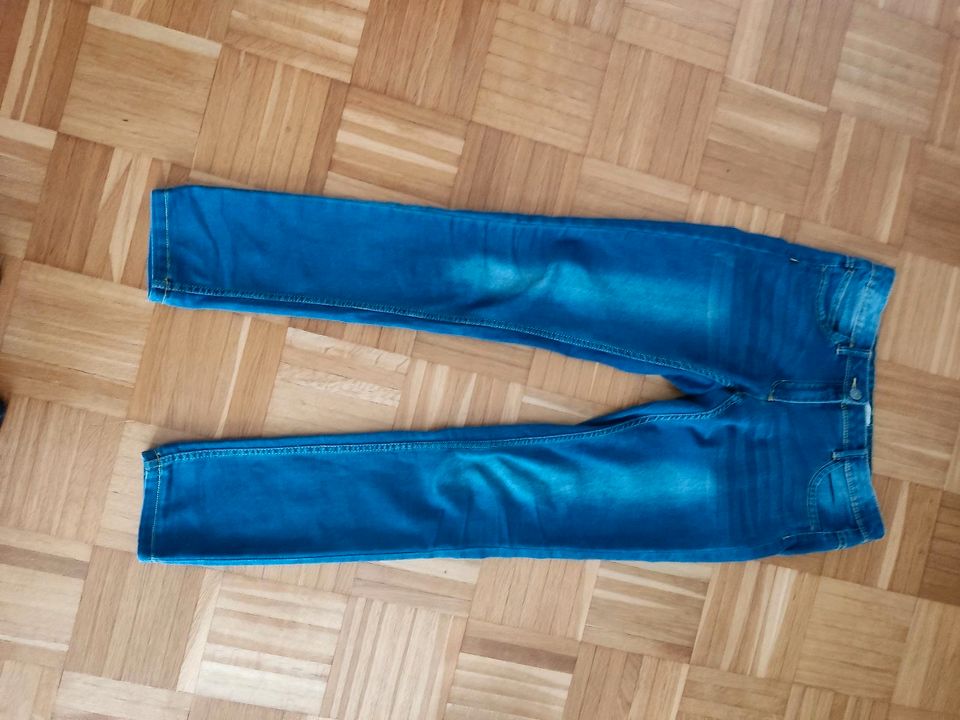 5pocket Jeans mit modischen Auswaschungen Gr. 164 in Lilienthal