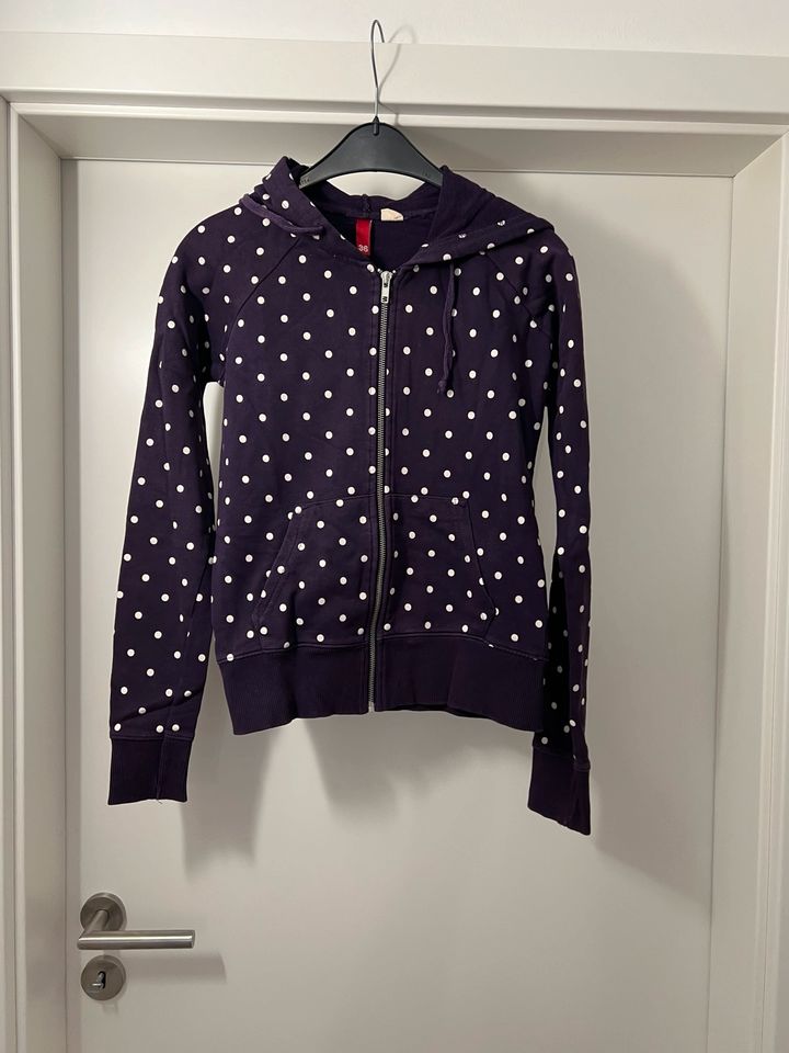 Sweatshirtjacke H&M Lila mit Polkadots in Kükels