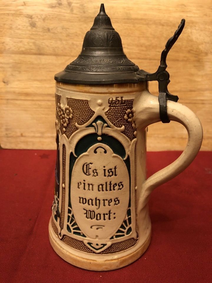 Bierseidel / Bierkrug mit Zinndeckel, alt, 0,5 L in Dänischenhagen