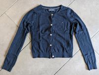 Sehr gut - Tommy Hilfiger Strickjacke mit Lochstickerei Gr. 152 Rheinland-Pfalz - Landau in der Pfalz Vorschau