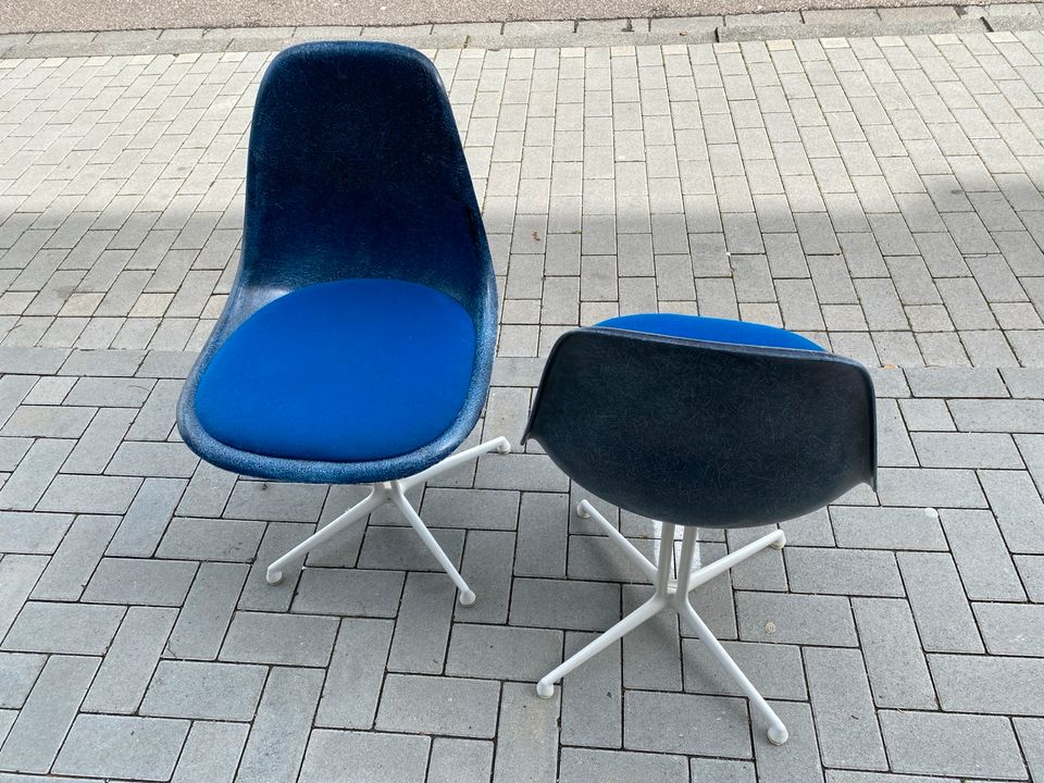 Herman Miller Eames Sidechair laFonda Fiberglas Blau Vitra in Bruchsal