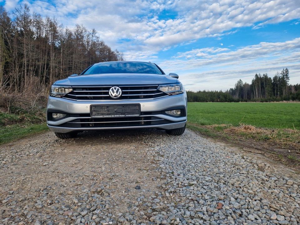 Volkswagen Passat Variant Business in Welden