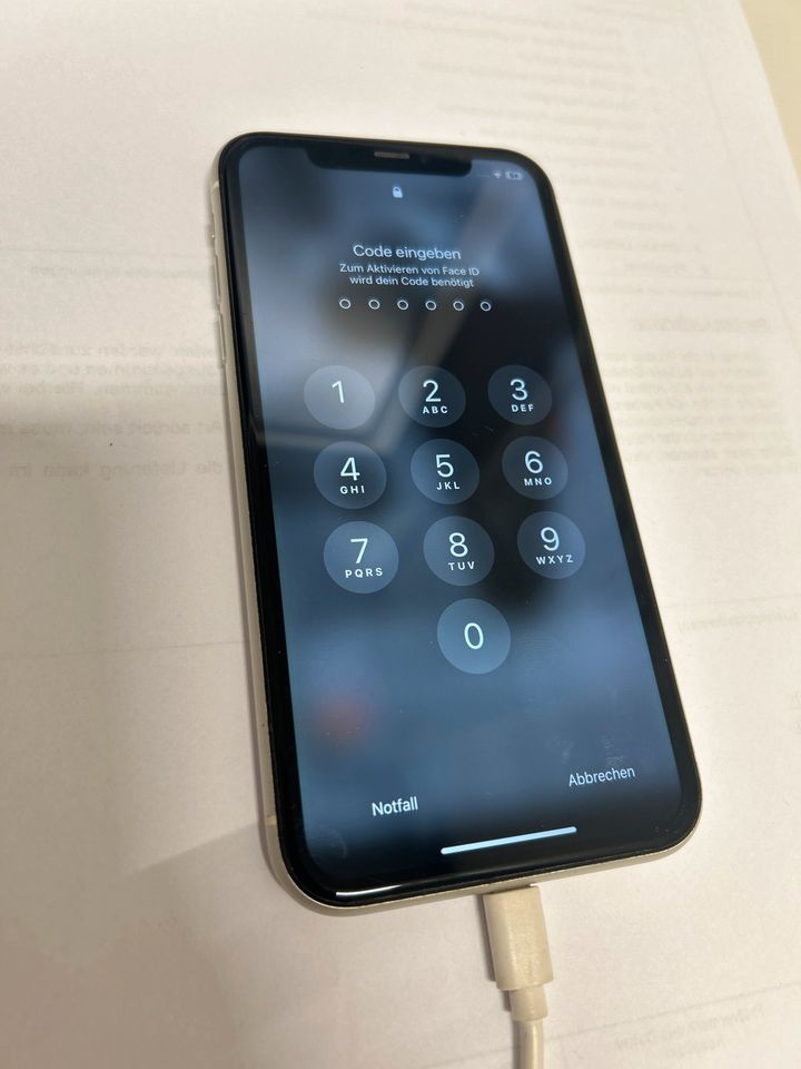 iPhone 11 im guten Zustand in Albstadt