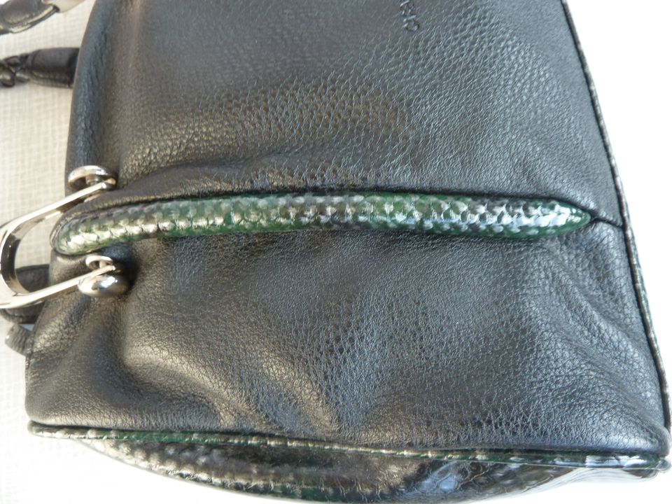 Damen Handtasche CAREN PFLEGER schwarz 31x21,5x7,5 neuwertig in Greding