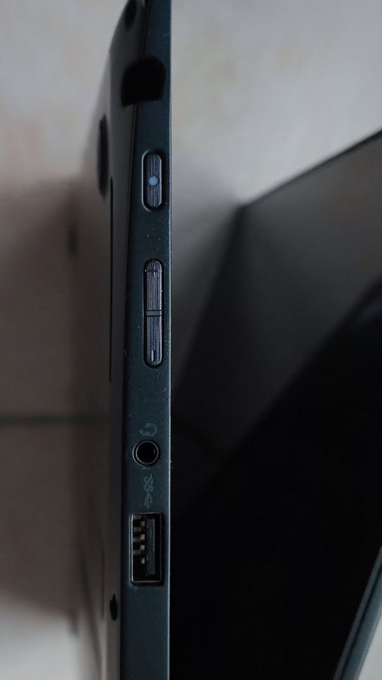 Lenovo X1 Yoga Gen 1 Core i7 16GRAM Touchscreen in Bochum