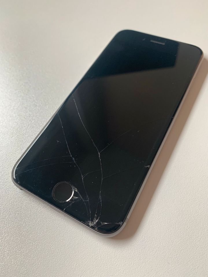 iPhone 6 64GB Silber in Mülheim (Ruhr)