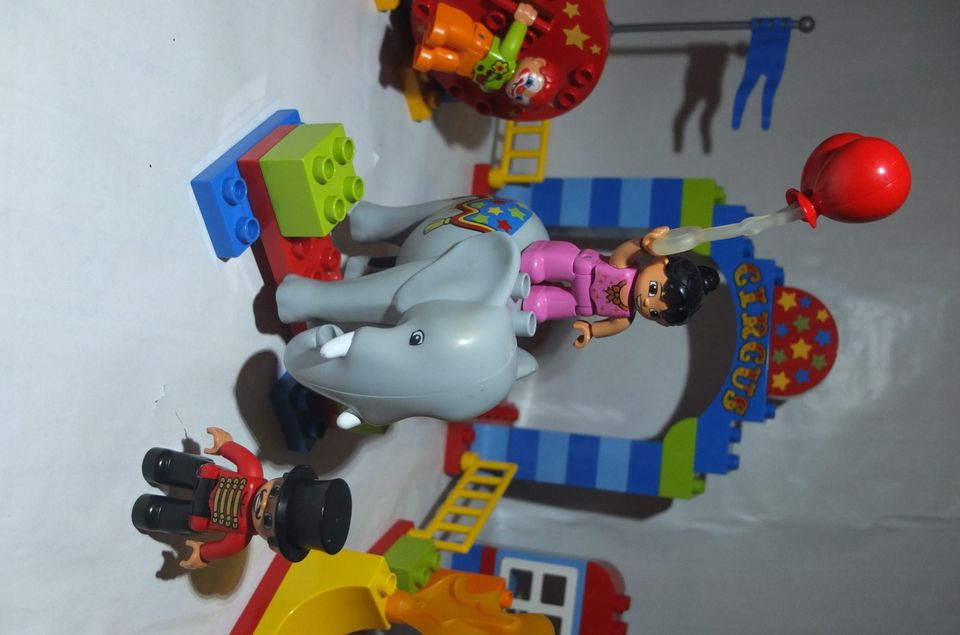 Lego Duplo Circus Zirkus Tiere Circusdirektor Clown sehr selten in Ottensoos