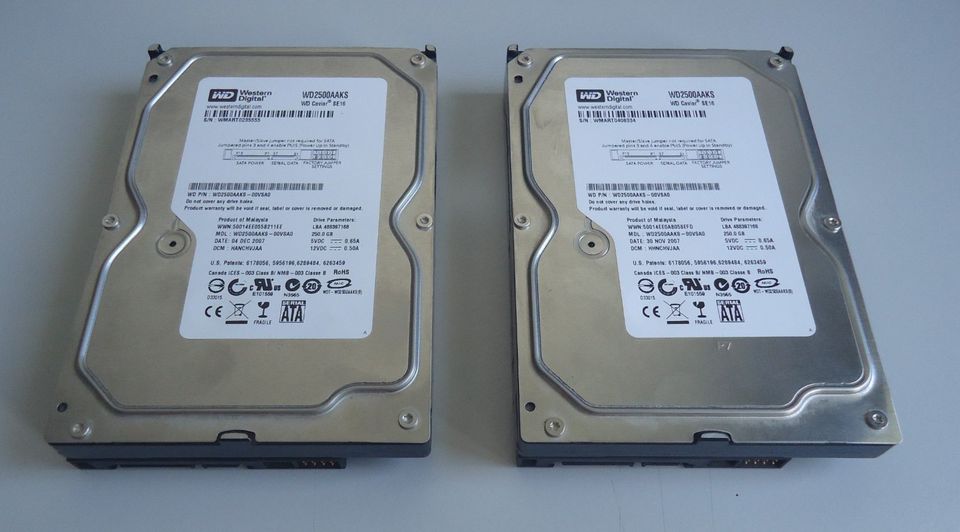 Western Digital WD2500AAKS Caviar SE16 HDD SATA Festplatte 500GB in Berlin