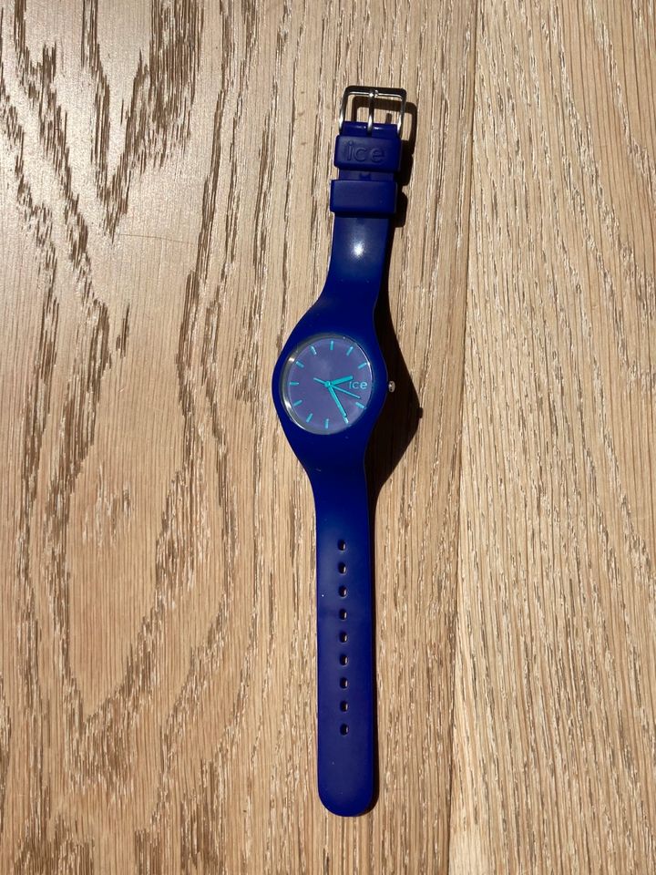 Original ICE Watch Armbanduhr lila in Mühltal 