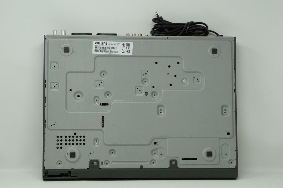 Philips HDD & DVD Festplattenrecorder DVDR3575H + Fernbedienung in Hof (Saale)