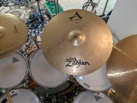 Zildjian Avedis 17" A Custom Crash Becken Drum Set Schlagzeug TOP Nordrhein-Westfalen - Gütersloh Vorschau