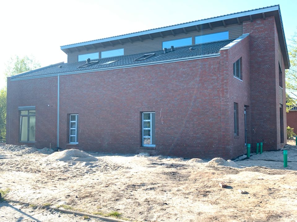 Wunderschöne Dachgeschoss-Wohnung in Veenhusen, Erstbezug in Moormerland