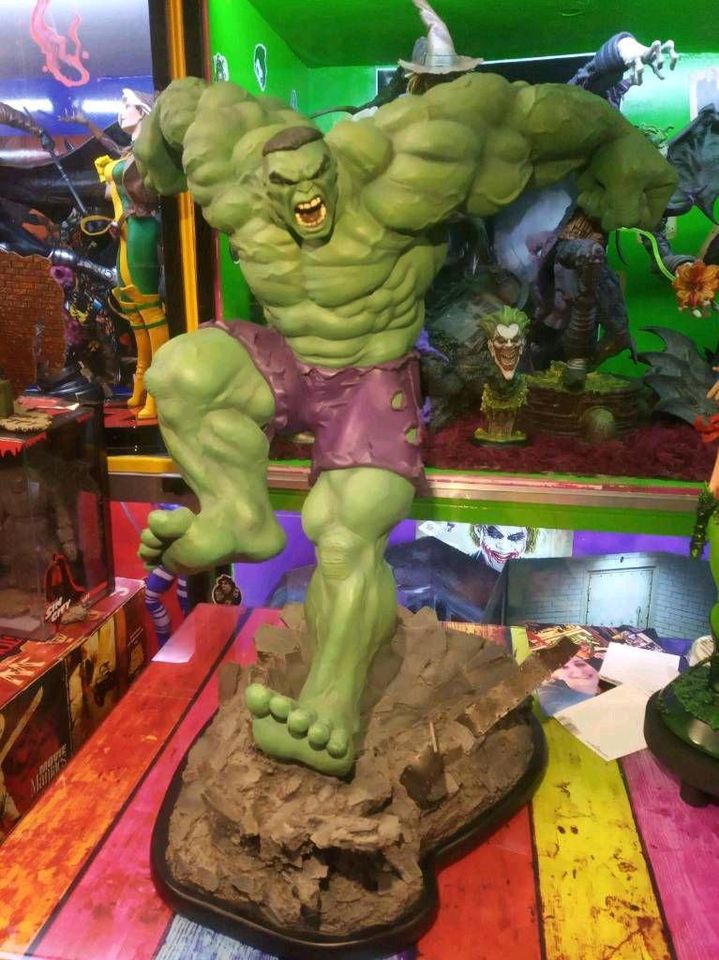 Hulk Marvel Sideshow Comiquette / Premium Format Statue 1/4 in Saarlouis