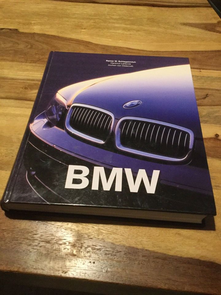 BMW - Buch über PKW Modelle und Geschichte der Marke BMW bis 2009 in Traunreut