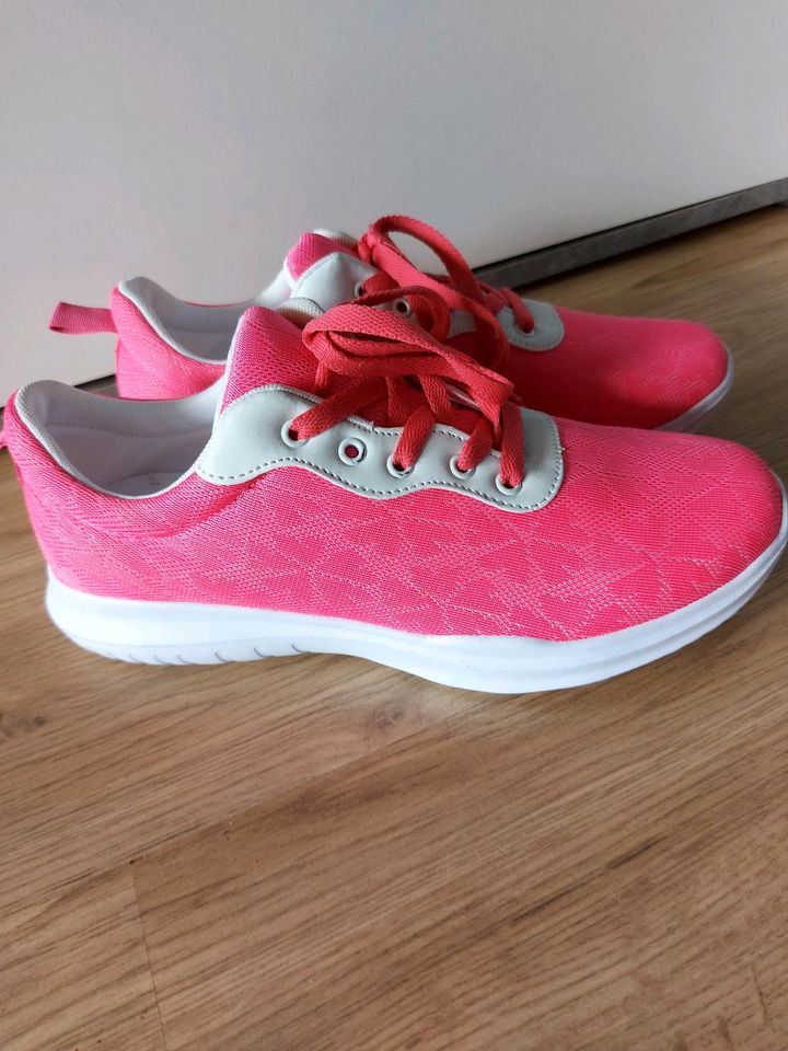 Lesara * Sneaker in pink/weiß * Gr.40 * Neu * in Nordrhein-Westfalen - Hamm  | eBay Kleinanzeigen ist jetzt Kleinanzeigen