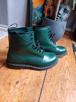 Dr. Martens Stiefel grün Friedrichshain-Kreuzberg - Kreuzberg Vorschau