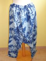 Hose Jogger blau mit Blüten pants tiefer Schnitt Gr S wie neu Berlin - Neukölln Vorschau