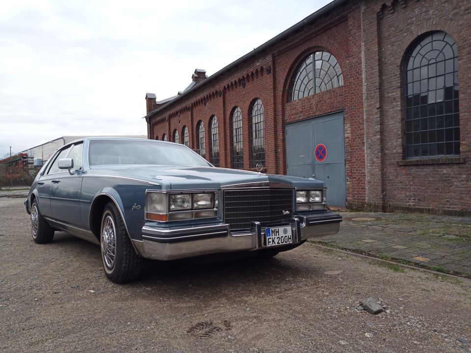 Oldtimer Cadillac Seville Hochzeitsauto zu mieten in Mülheim (Ruhr)