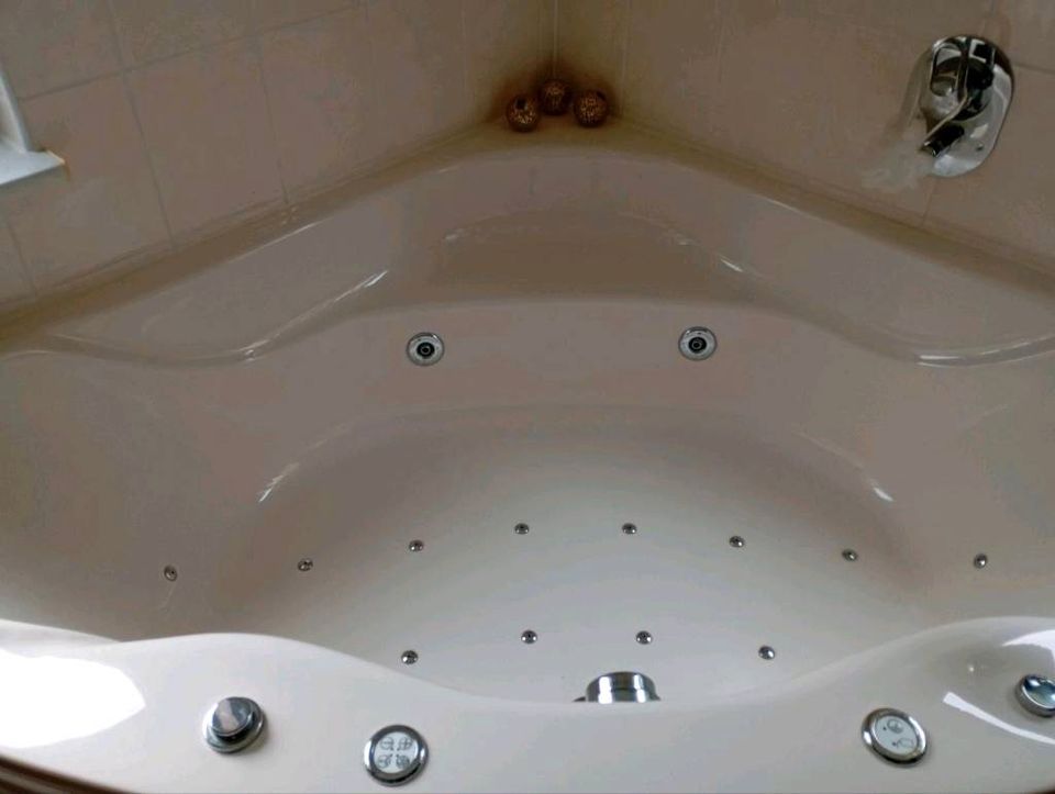 Whirlpool Badewanne in Havelberg