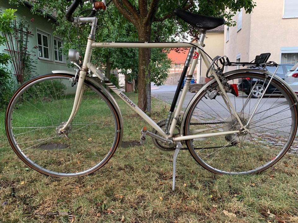 Herkules Fahrrad Toledo in Rohr Mittelfr.