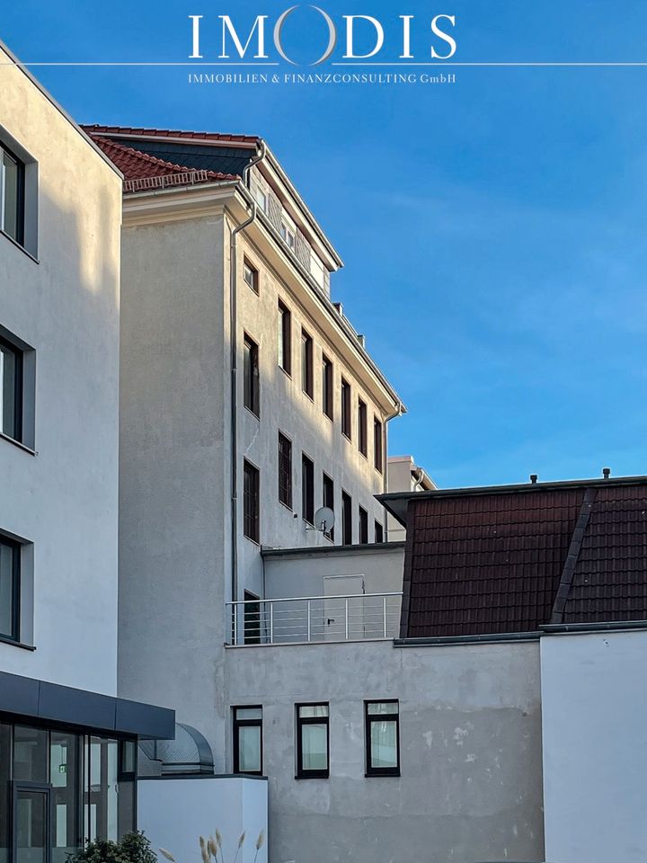 Zentrum - Wohnen/ Arbeiten mit Aufzug + Kamin + gr. Garage in Hannover