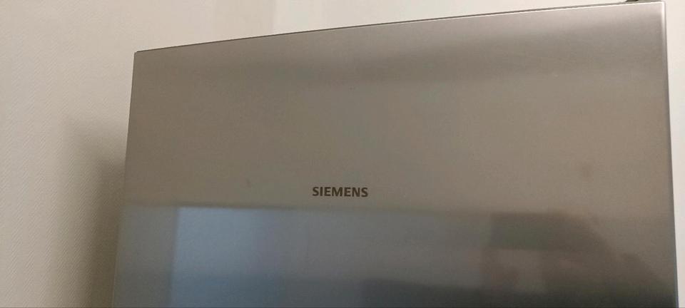 Siemens Kühlschrank Gefrierschrank Kühl-/Gefrierkombination in Edermünde