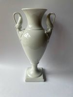 Vase Kaiser Amphore Schwanengriff weiß 1960 -1969 neuwertig Niedersachsen - Stuhr Vorschau