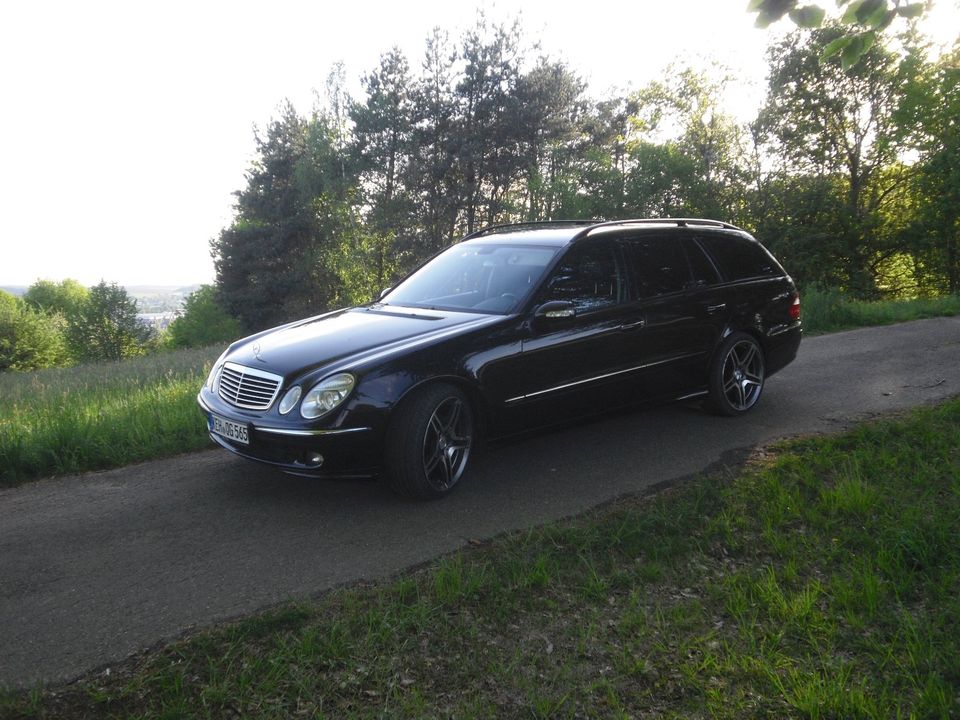 Mercedes  Benz  320  E in Kelheim