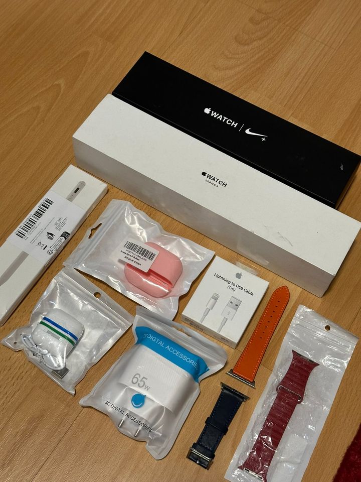 Apple Zubehör Lighting Kabel, Kopfhörer, Stift Ipad Air Pro in Sindelfingen