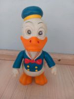 Alte Donald Duck Figur, Walt Disney Quietscher mit Hologrammaugen Niedersachsen - Hameln Vorschau