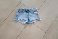 Neuwertig: Coole Jeans Shorts, Mädchen, 134 Nordrhein-Westfalen - Brühl Vorschau