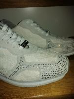 Liu Jo Sneaker weiss grau Spitze Glitzersteine Gr. 40 Bayern - Baldham Vorschau