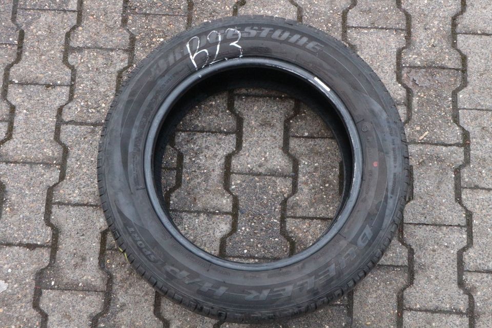 2 Sommerreifen 215 60 17 96 H Bridgestone gebraucht B 23 in Walluf