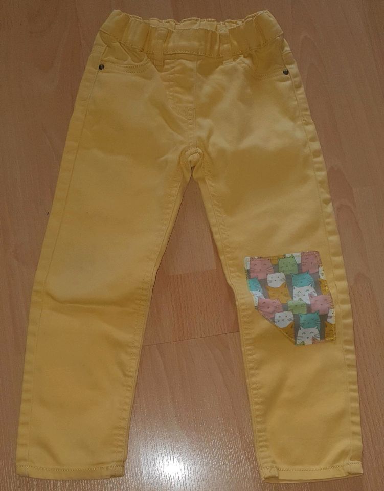 Hose 110 Mädchenhose Jeans Mädchen Gelb Katzen Stoffhose Taschen in Essen