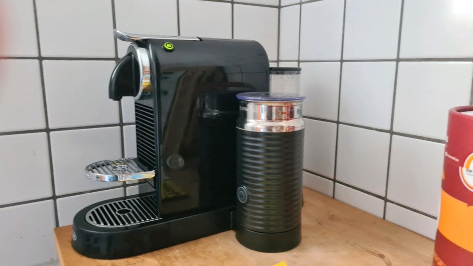 Nespresso Kaffeemaschine Citiz&Milk Kapselmaschine in Düsseldorf